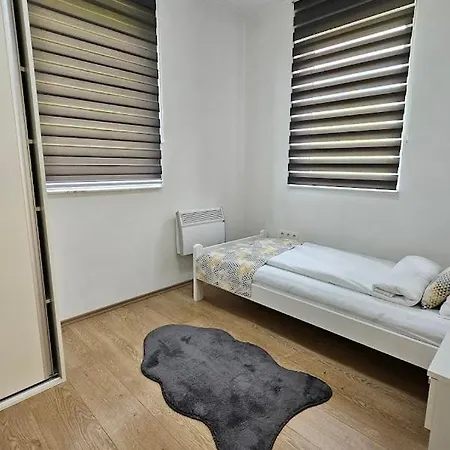 Nyaraló Field Szarajevó